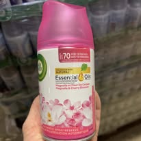 AIR WICK Magnolia 250ml