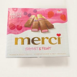 Limitovaná edice Merci Finest Selection s příchutí Yoghurt & Fruit 250g, hsd 11/2026